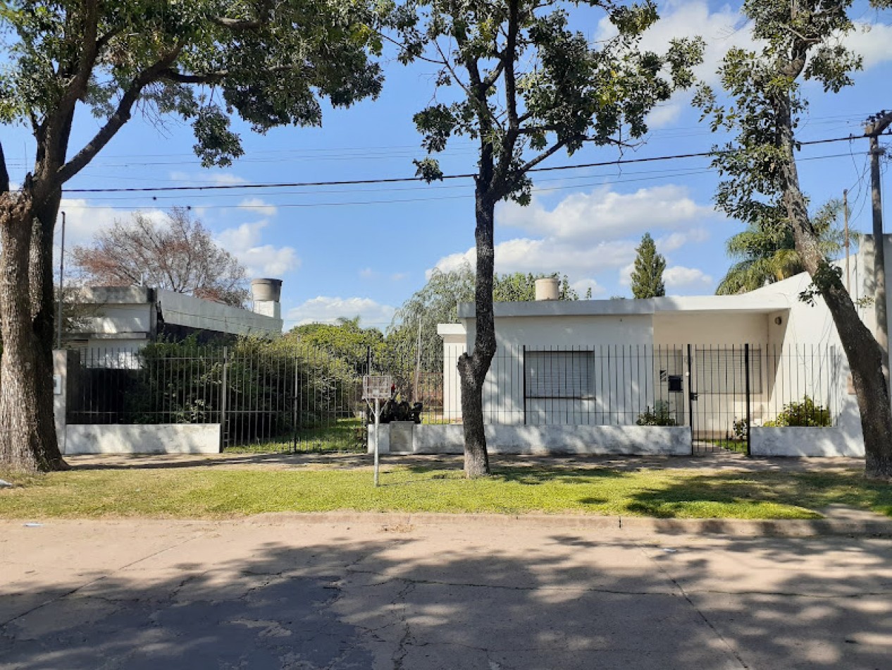 PROPIEDAD CENTRICA A RECICLAR, CON EXCELENTE VALOR AGREGADO