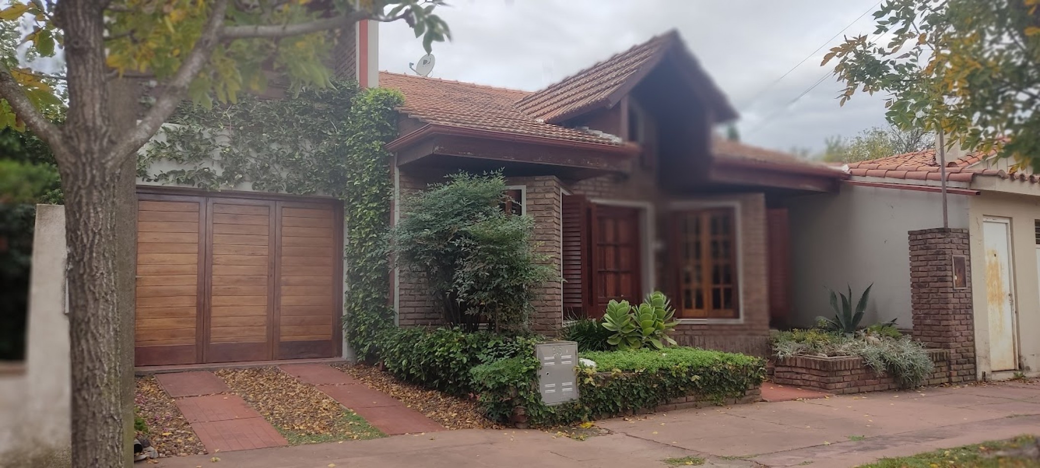 propiedad tipo chalet - EXCELENTE